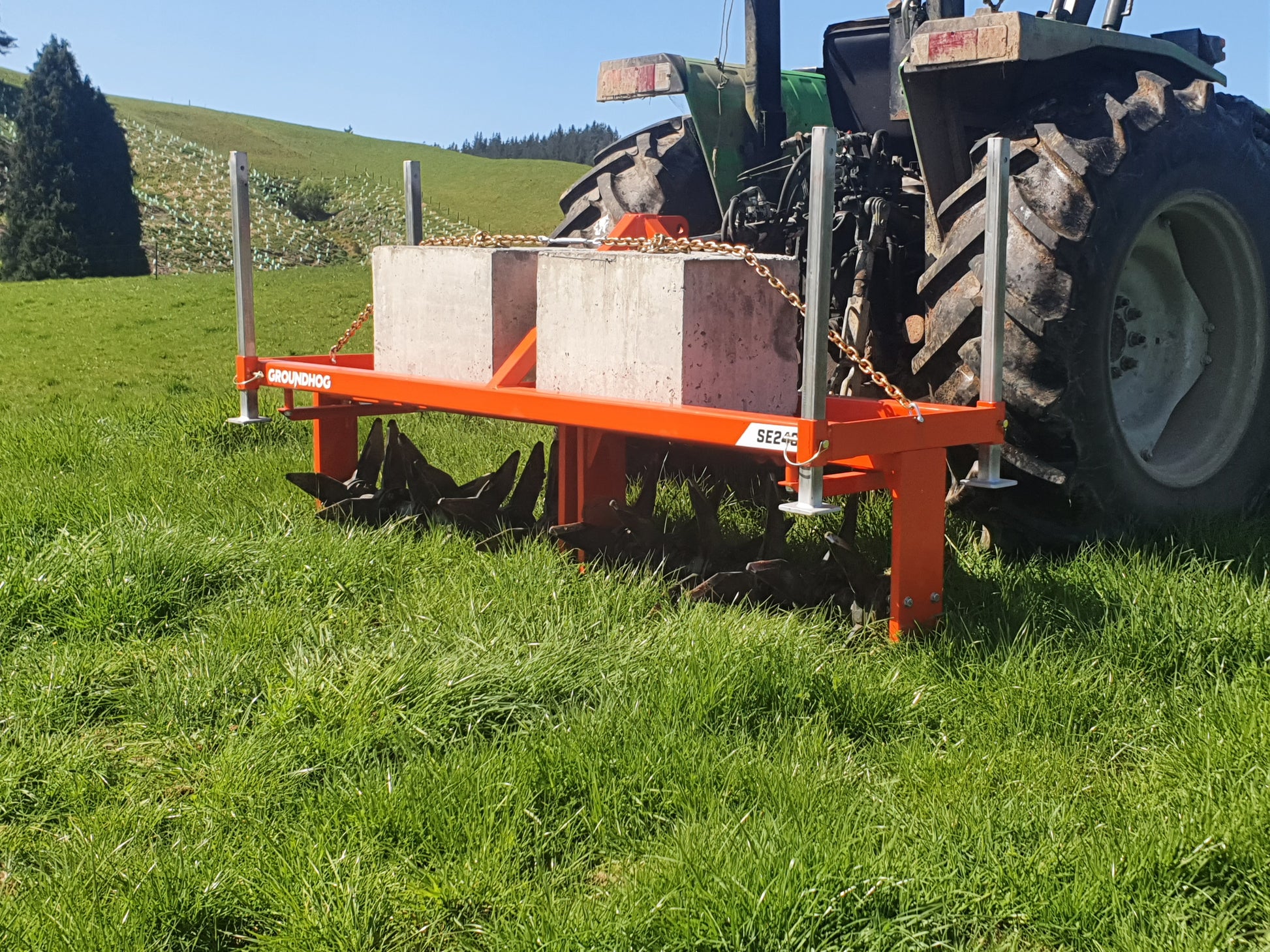Ground-Hog SE240 - 2.4m Aerator