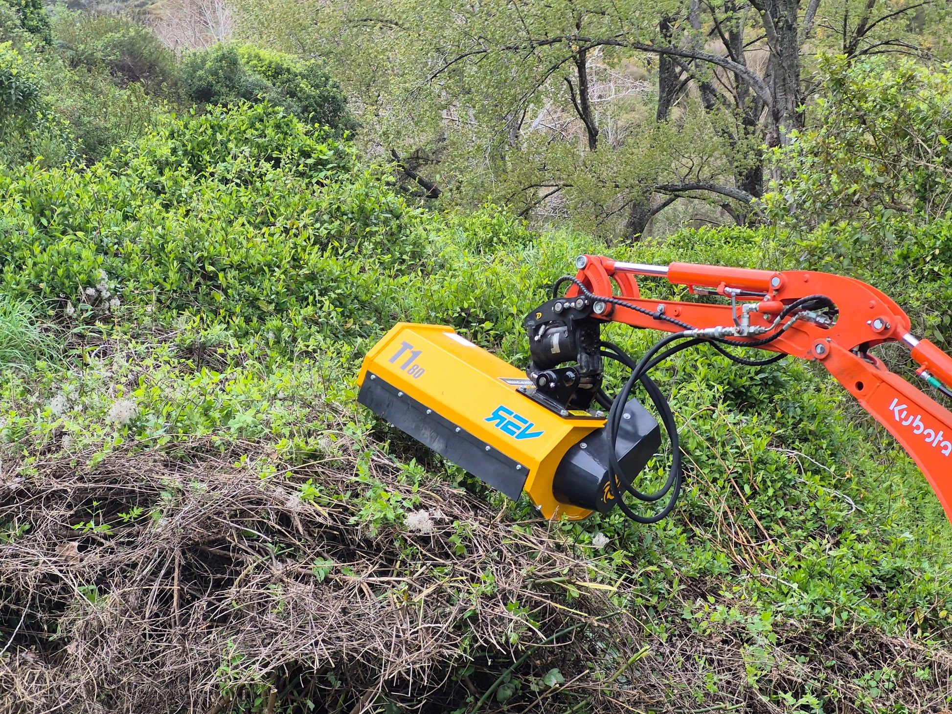 FEMAC T1 REV Reversible Flail Mulchers for Mini Excavators